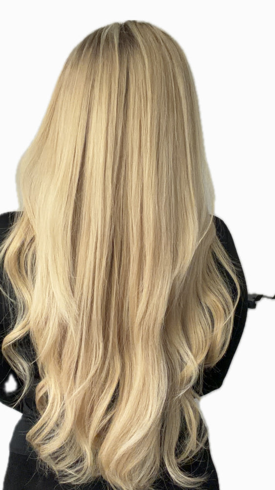 Raw Hair Wig AURORA – 13x6 HD Lace | 24" | 180% Dichte | Ansatz Nr. 8 / Blond Aschgold | Glatt (Straight)