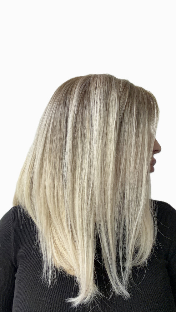 Raw Hair Wig BELLA – 13x6 HD Lace | 12" | 180% Dichte | Root 8 / Pearl Blonde | Glatt (Straight)